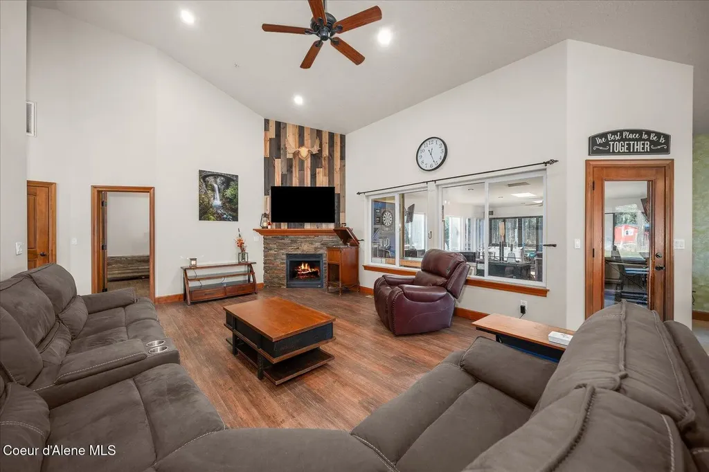 4529 E Diagonal Road Rathdrum ID 83858