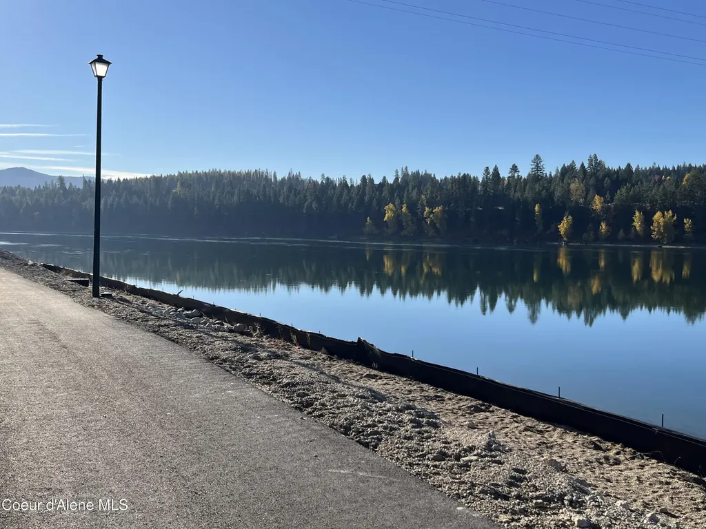 51 Kayak Loop Oldtown ID 83822