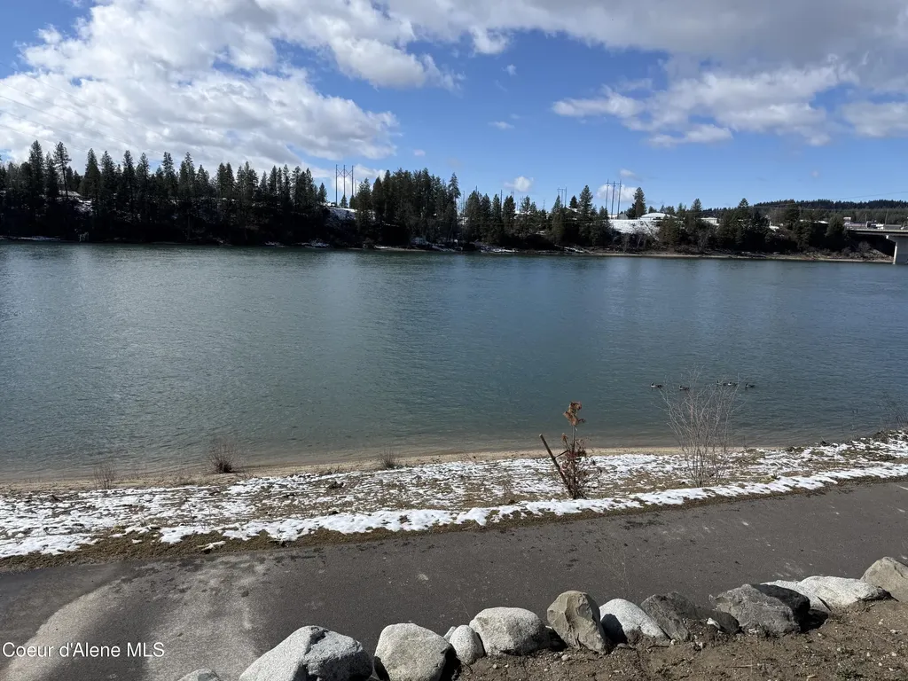 51 Kayak Loop Oldtown ID 83822