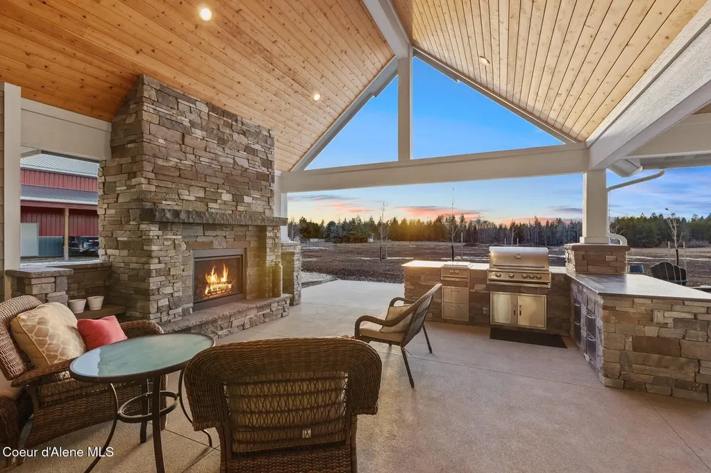 12399 N Meadow Wood Lane Hayden ID 83835