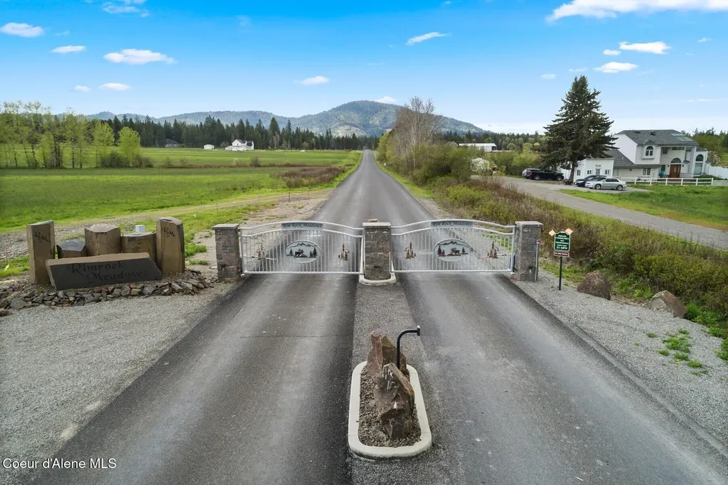 12399 N Meadow Wood Lane Hayden ID 83835
