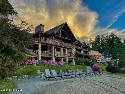 41 Lakeshore Drive Sagle ID 83860