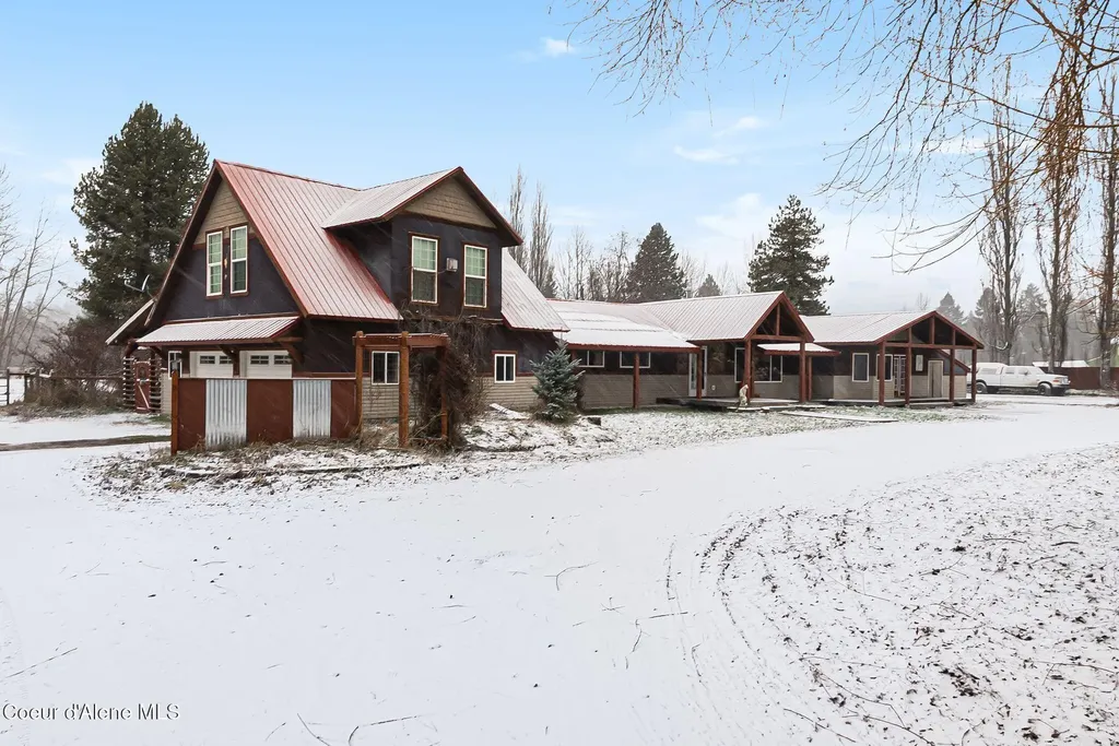 966 N Kootenai Road Sandpoint ID 83864