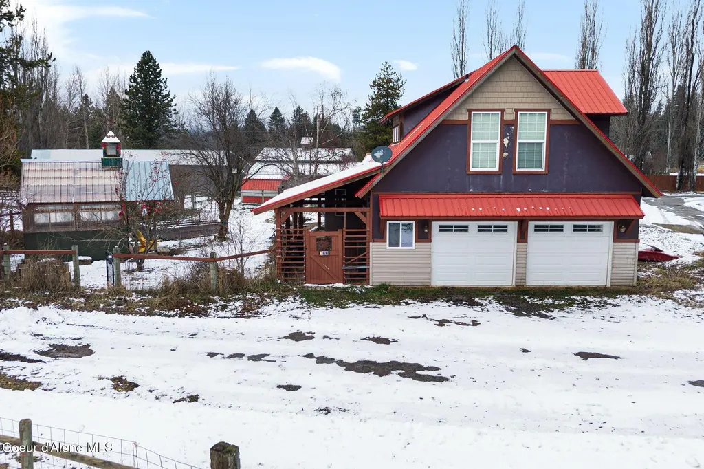 966 N Kootenai Road Sandpoint ID 83864