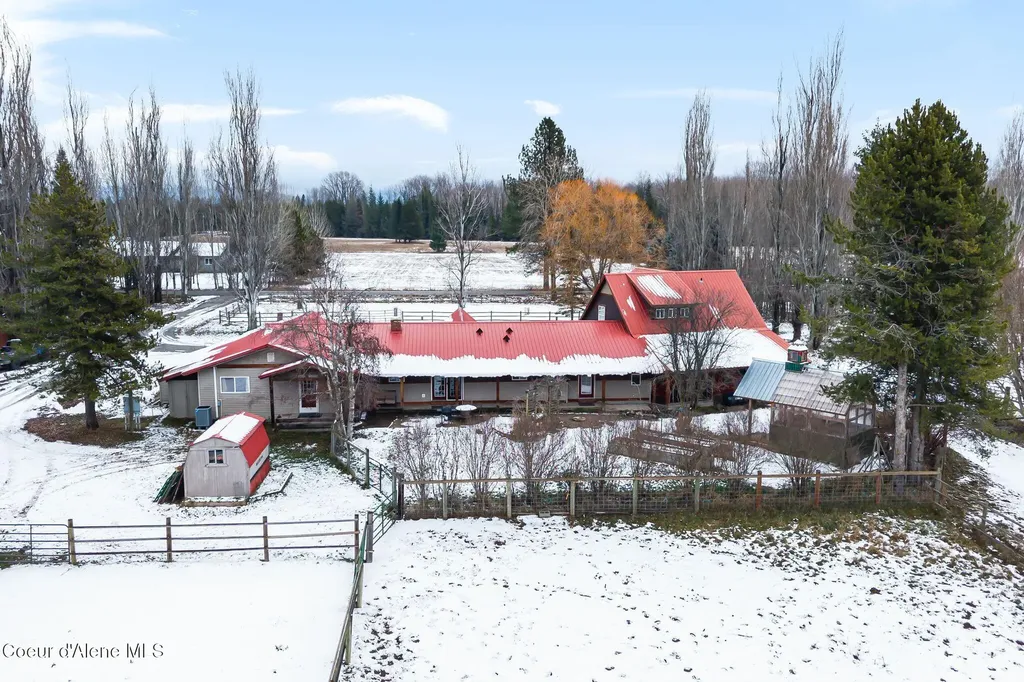 966 N Kootenai Road Sandpoint ID 83864