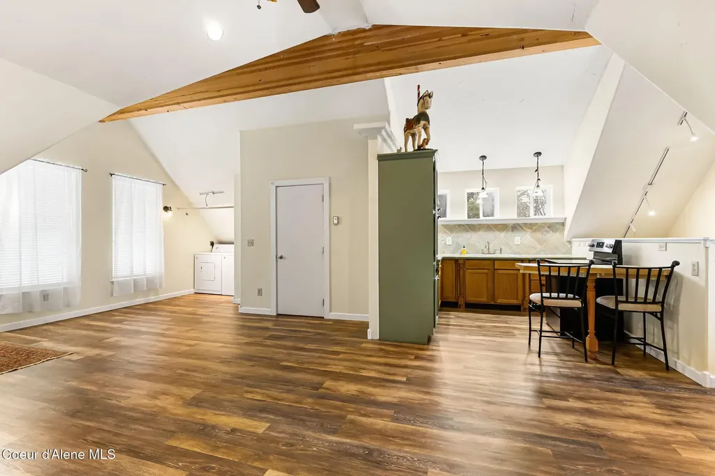 966 N Kootenai Road Sandpoint ID 83864