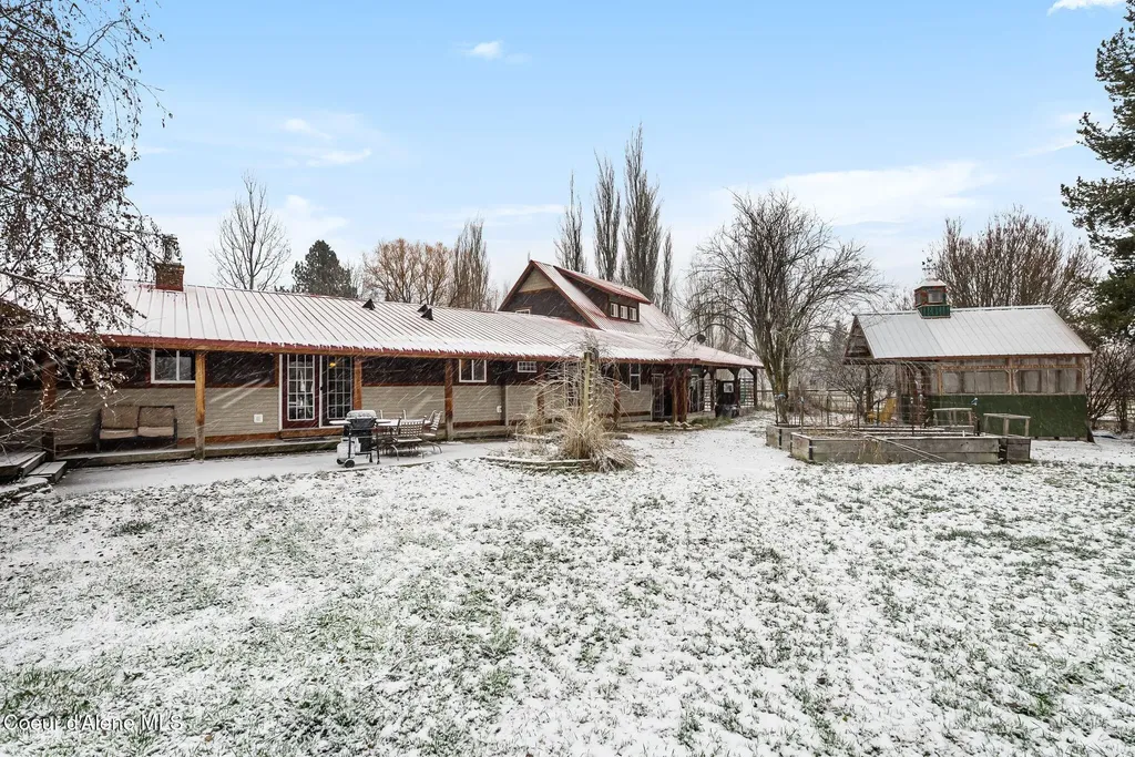 966 N Kootenai Road Sandpoint ID 83864