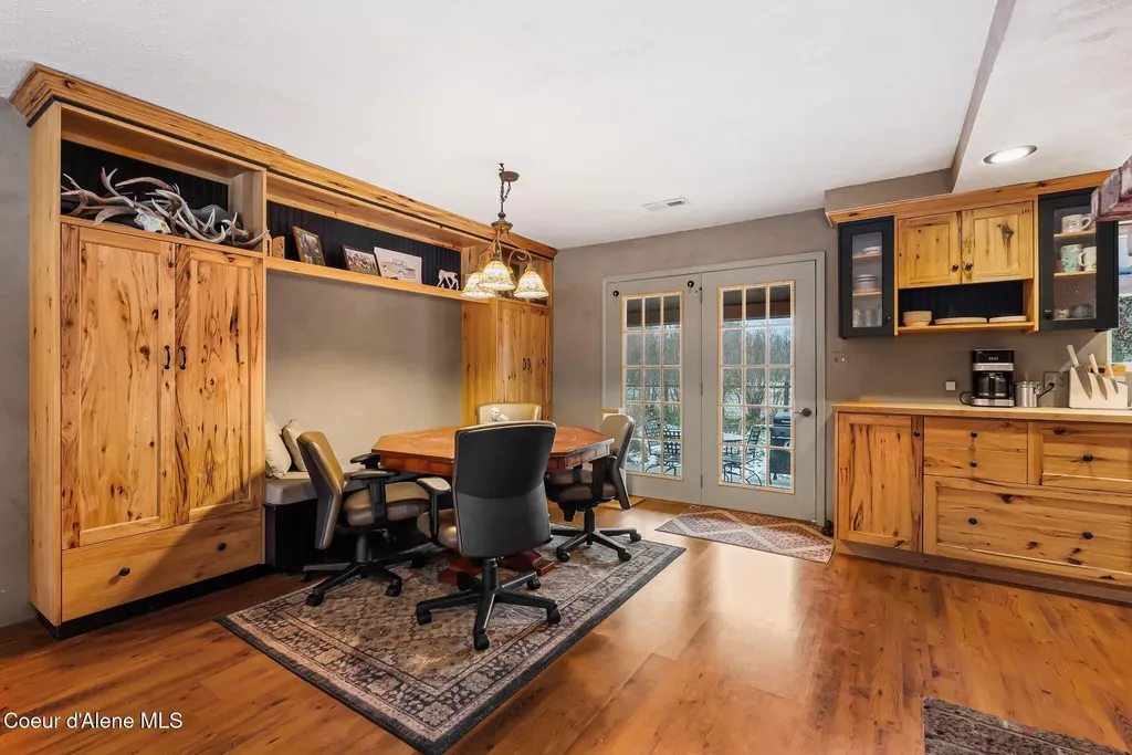 966 N Kootenai Road Sandpoint ID 83864