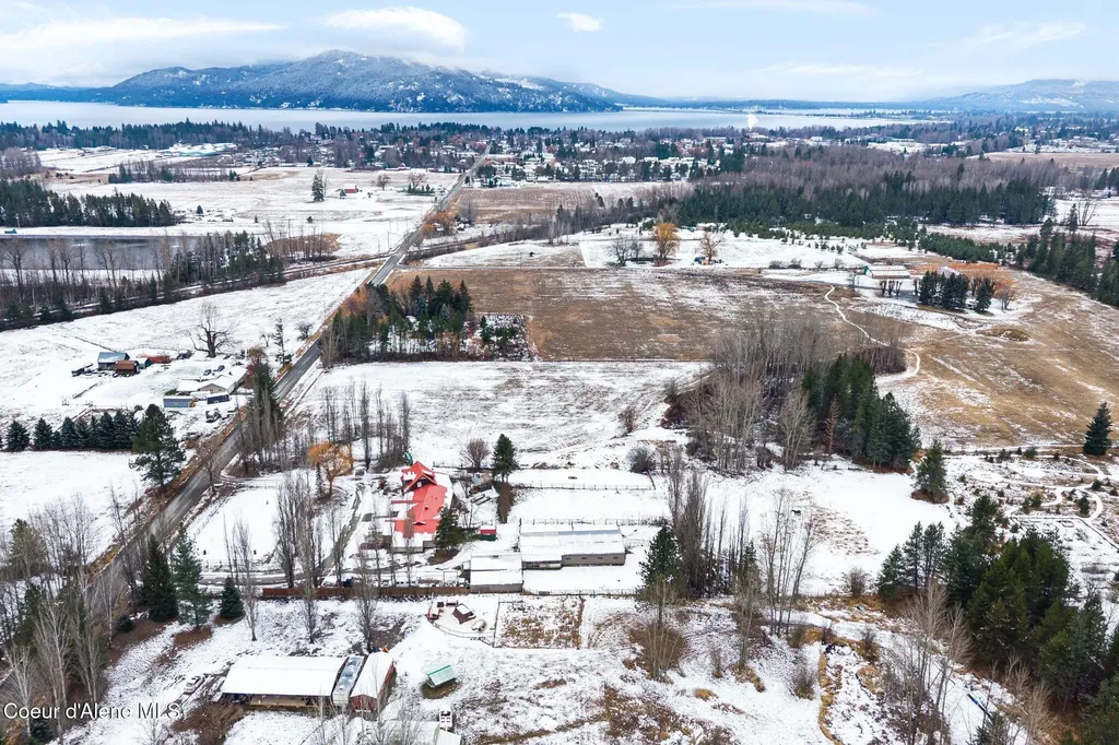 966 N Kootenai Road Sandpoint ID 83864