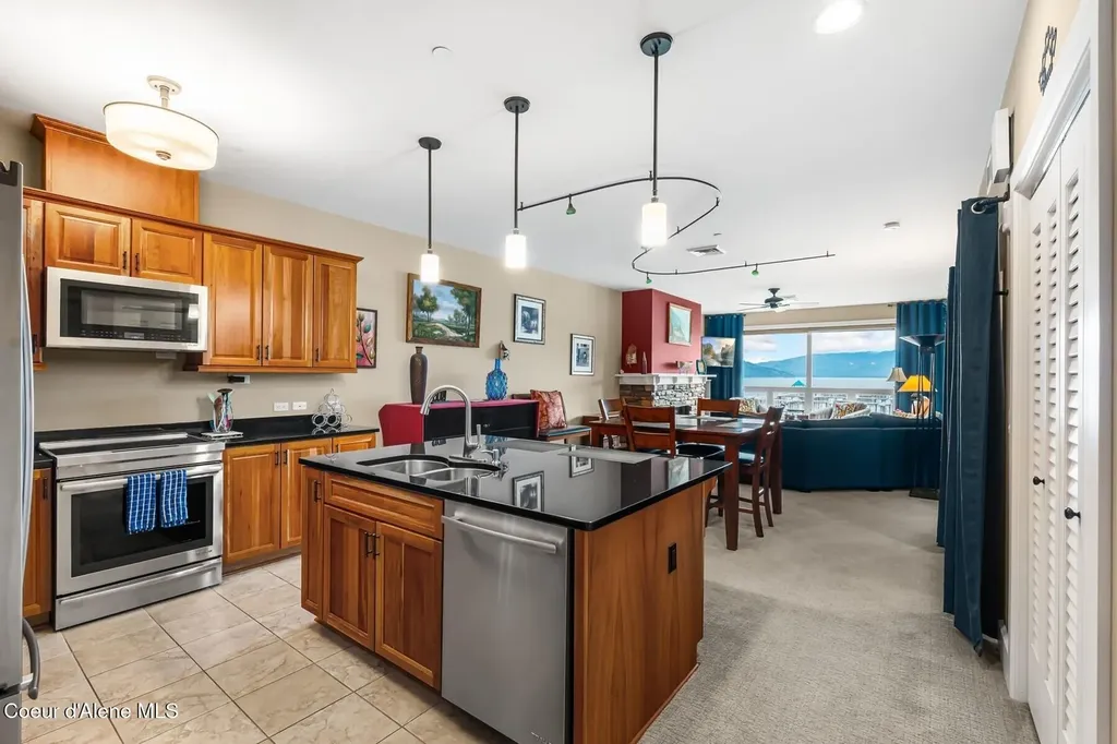 412 Sandpoint Avenue Sandpoint ID 83864