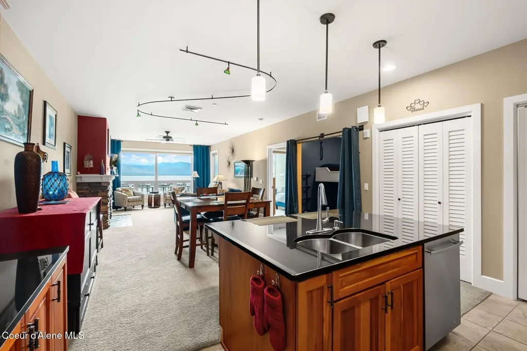 412 Sandpoint Avenue Sandpoint ID 83864
