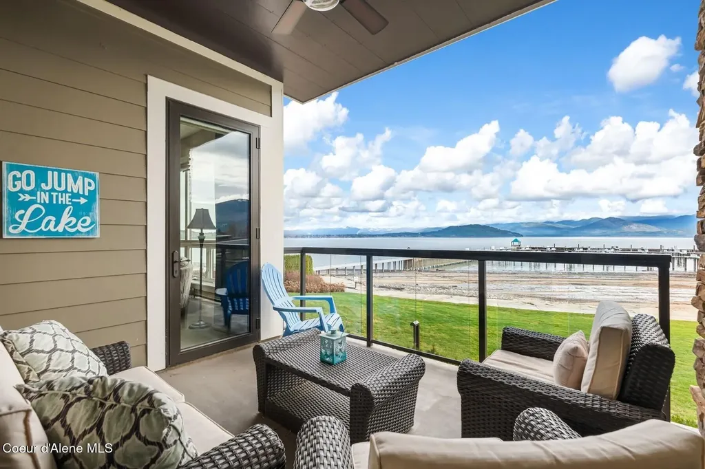 412 Sandpoint Avenue Sandpoint ID 83864