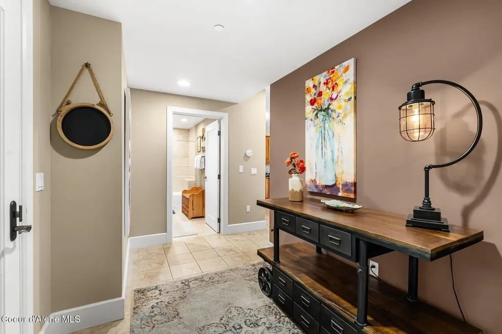 412 Sandpoint Avenue Sandpoint ID 83864