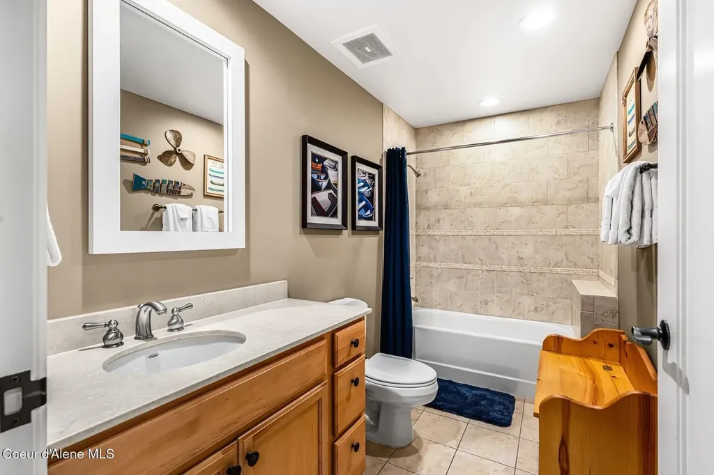 412 Sandpoint Avenue Sandpoint ID 83864