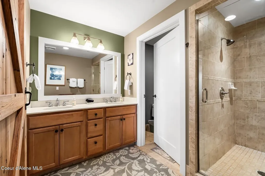 412 Sandpoint Avenue Sandpoint ID 83864