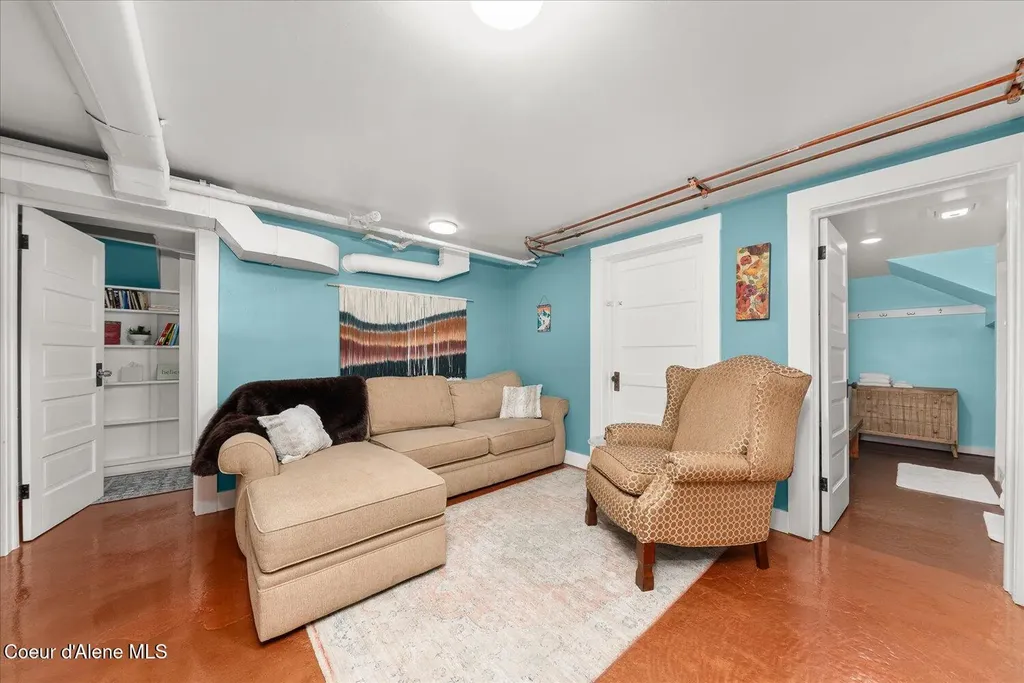 504 First Street Wallace ID 83873
