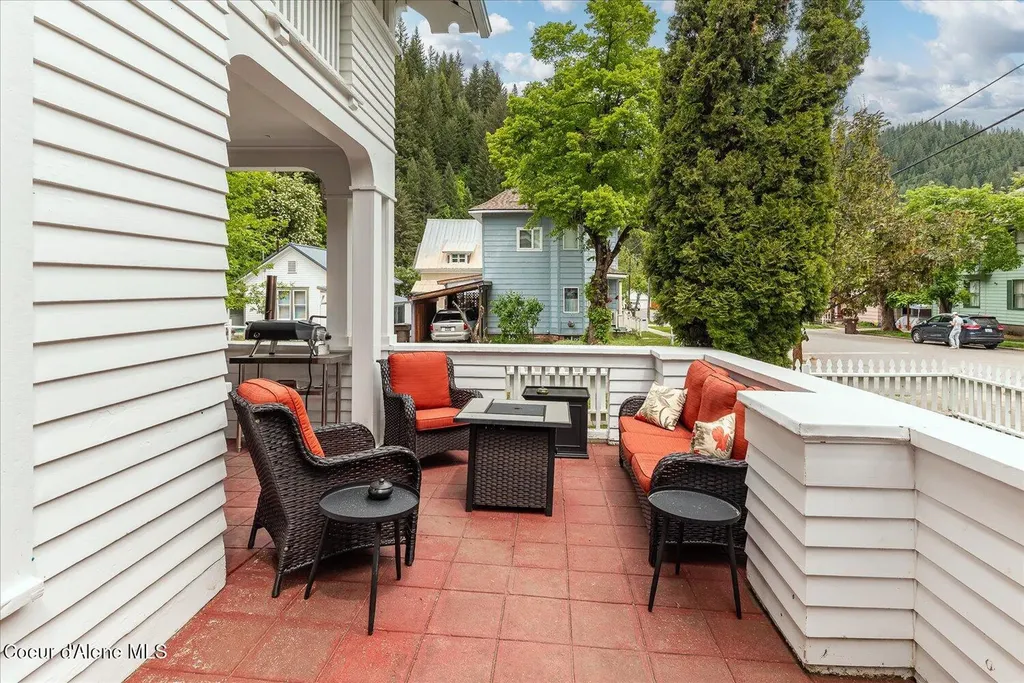 504 First Street Wallace ID 83873