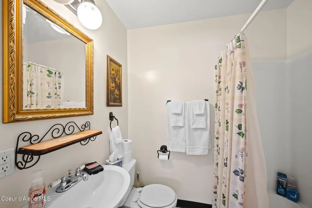 114 N Coeur D Alene Avenue Harrison ID 83833