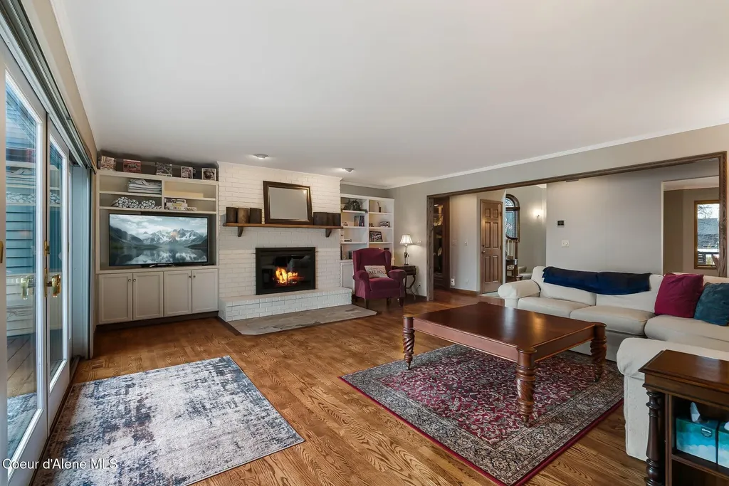 540 Ponder Point Drive Sandpoint ID 83864
