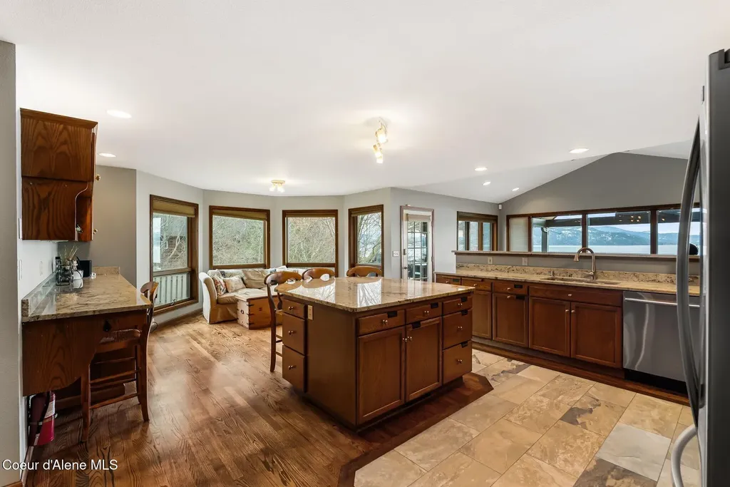 540 Ponder Point Drive Sandpoint ID 83864