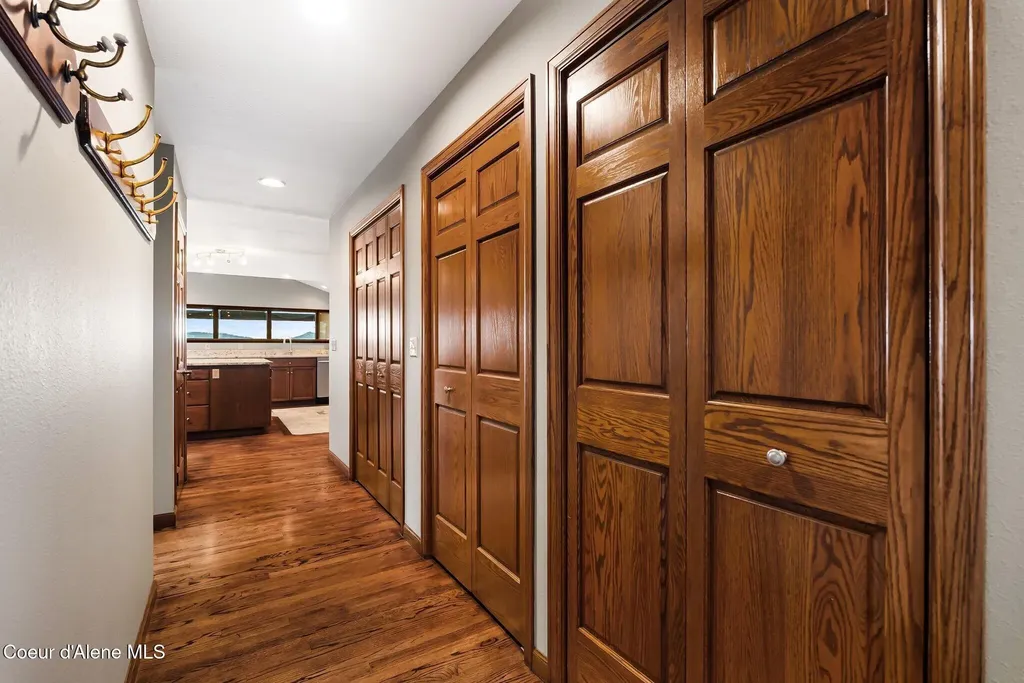 540 Ponder Point Drive Sandpoint ID 83864