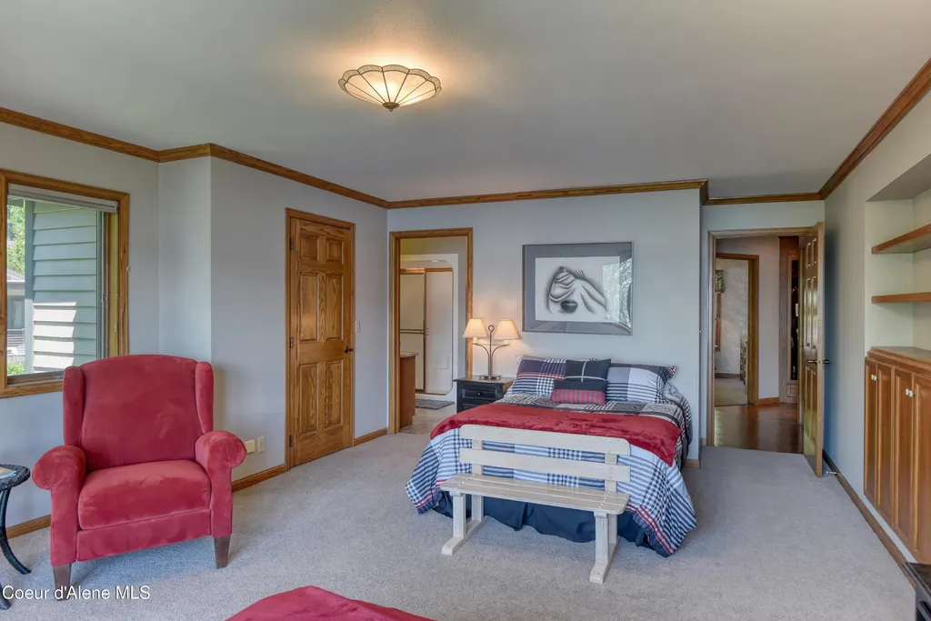 540 Ponder Point Drive Sandpoint ID 83864