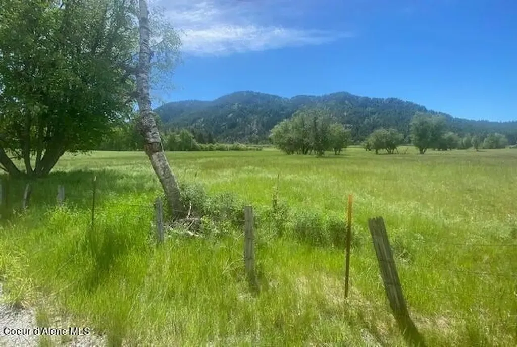 Nna (7800) 20 Ac. Blue Lake Road Priest River ID 83856