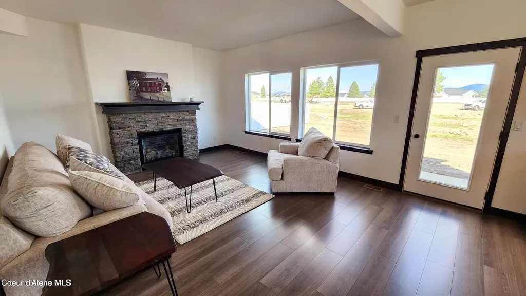 2883 E Cinder Avenue Post Falls ID 83854