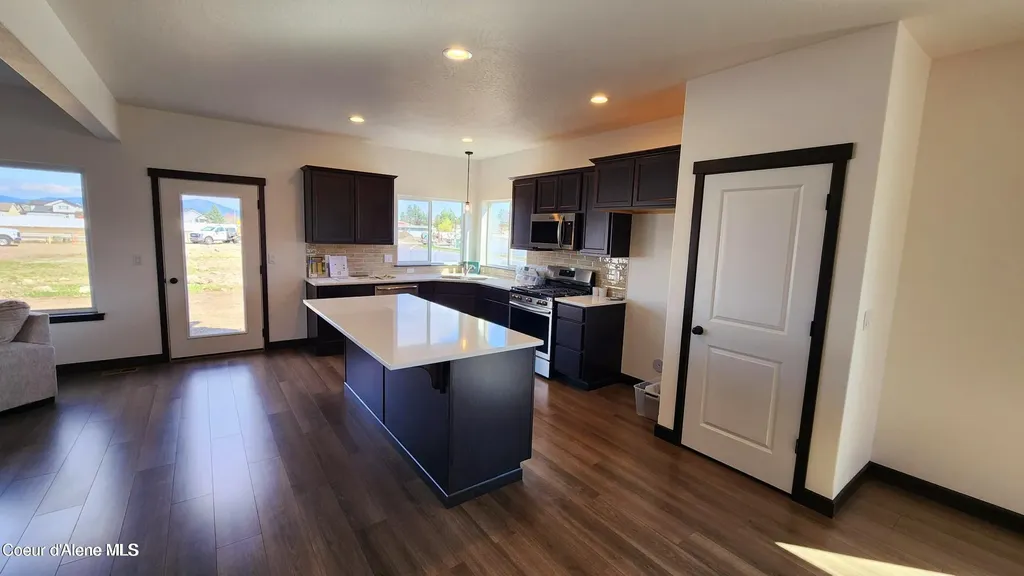 2883 E Cinder Avenue Post Falls ID 83854