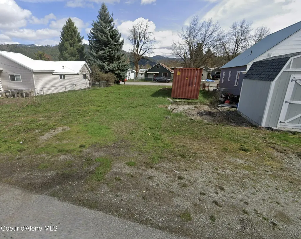 110 H Street Smelterville ID 83868