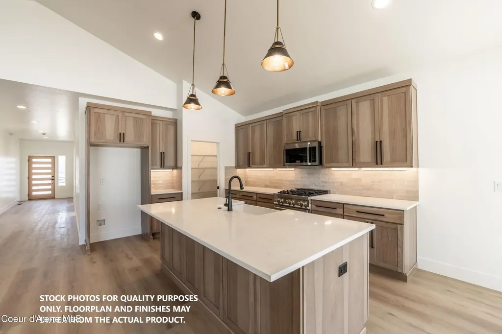 9127 W Swather Avenue Rathdrum ID 83858