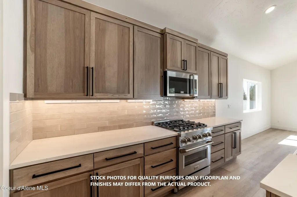 9127 W Swather Avenue Rathdrum ID 83858