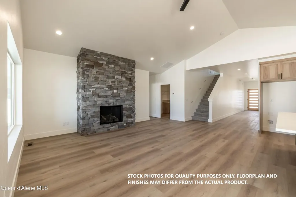 9127 W Swather Avenue Rathdrum ID 83858