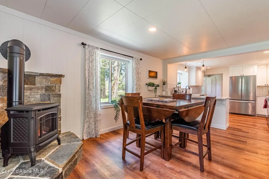 1041 Bottle Bay Road Sagle ID 83860