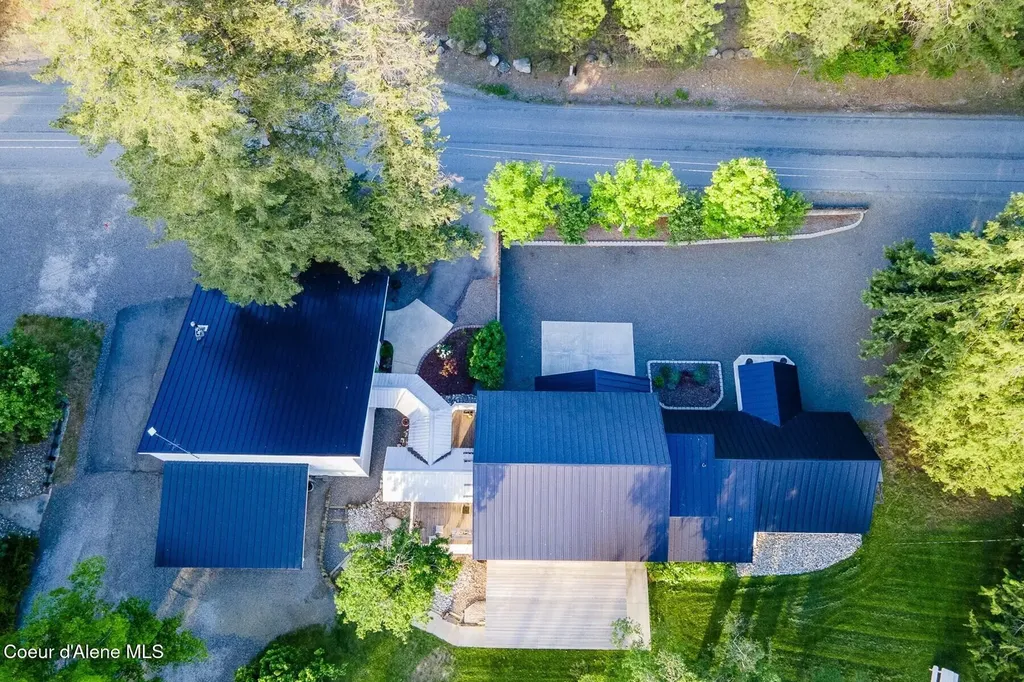 1041 Bottle Bay Road Sagle ID 83860