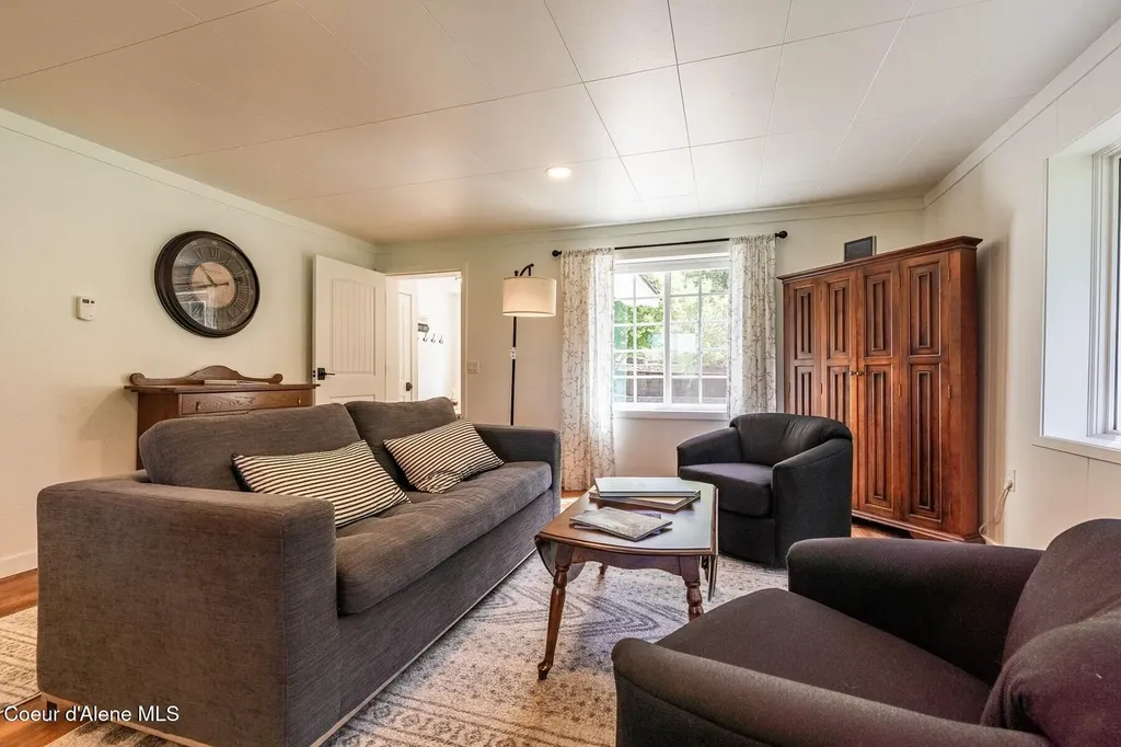 1041 Bottle Bay Road Sagle ID 83860