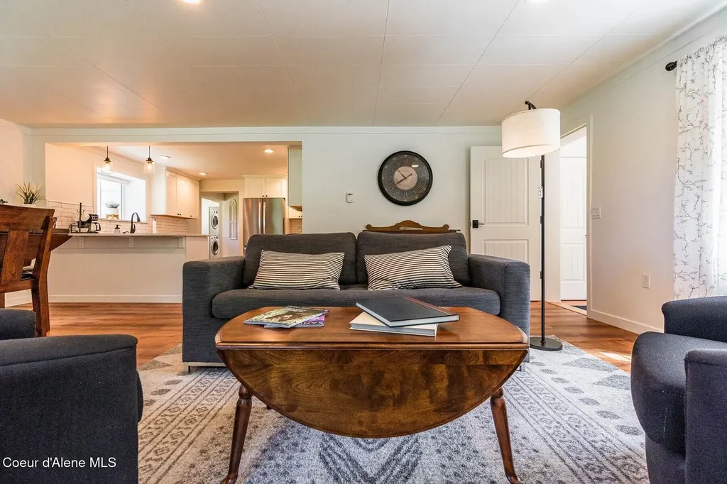 1041 Bottle Bay Road Sagle ID 83860