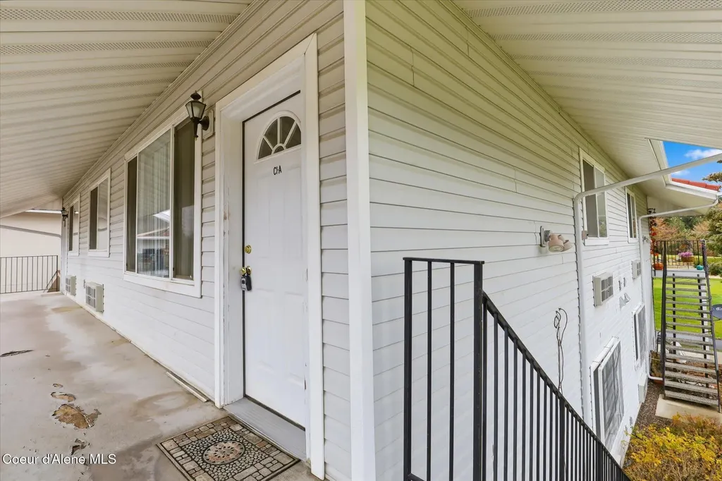 35 Fairway Drive Blanchard ID 83804