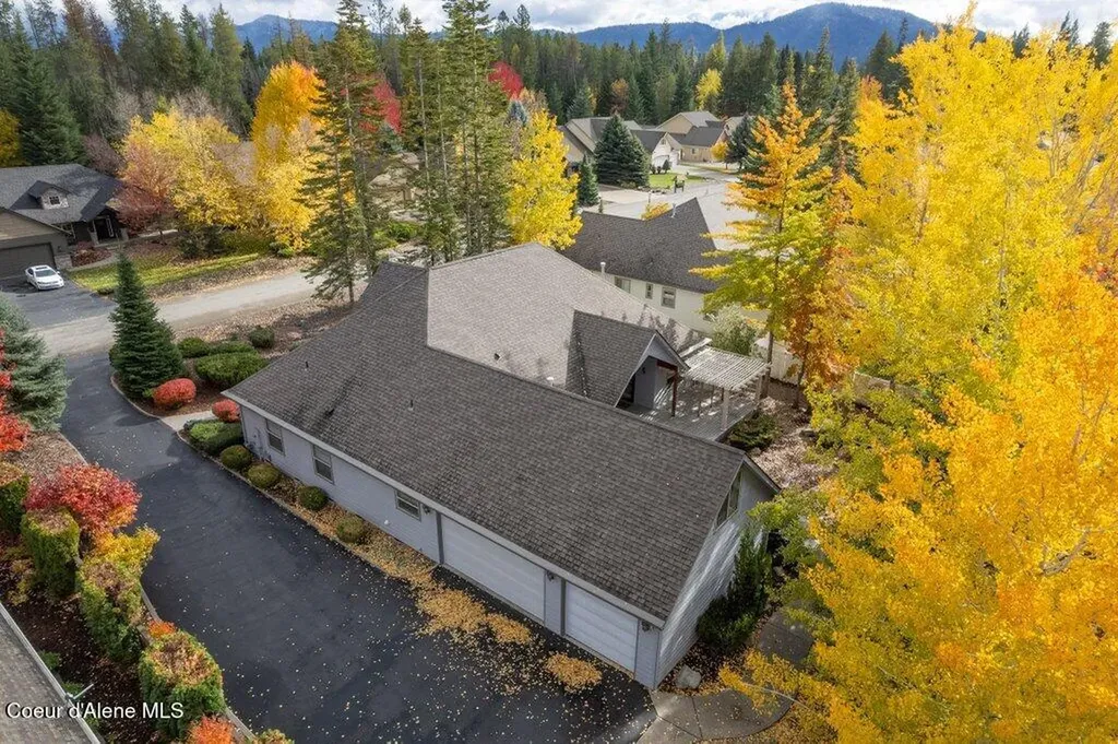 12665 N Shamrock Street Hayden ID 83835