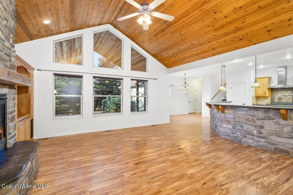 12665 N Shamrock Street Hayden ID 83835