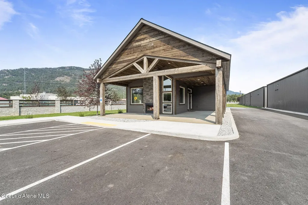 4002 N Boyer Road Unit 303 Sandpoint ID 83864