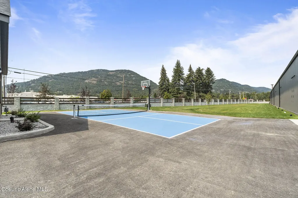 4002 N Boyer Road Unit 303 Sandpoint ID 83864