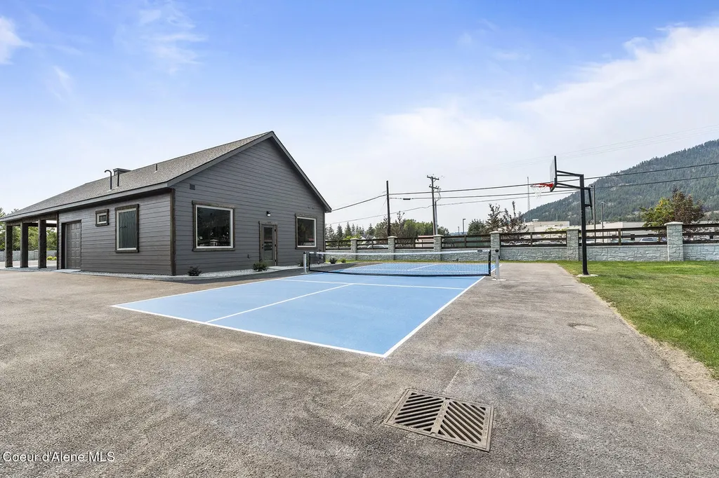 4002 N Boyer Road Unit 303 Sandpoint ID 83864