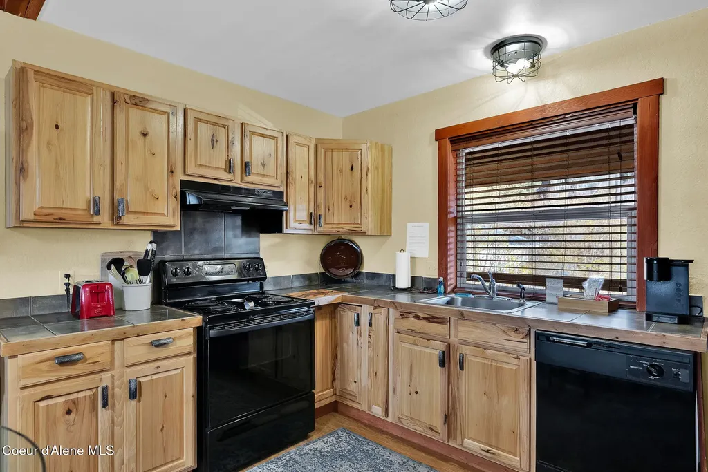 110 N Coeur D'alene Avenue Harrison ID 83833