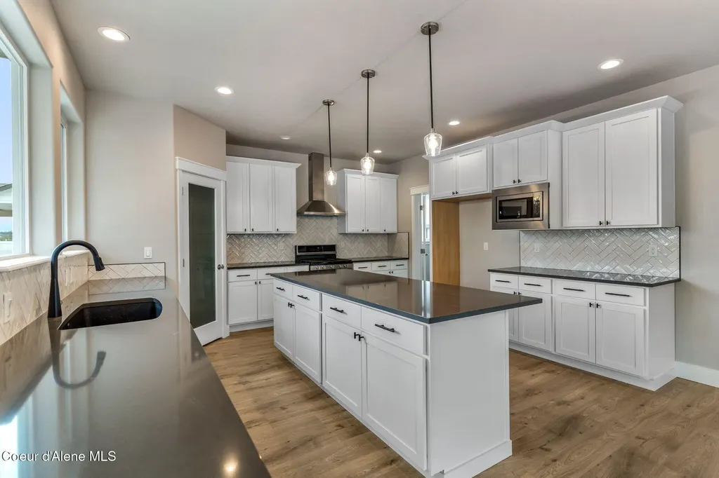 9192 Bedwell Street Rathdrum ID 83858