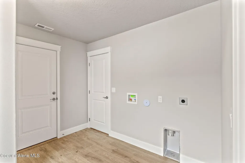 9192 Bedwell Street Rathdrum ID 83858