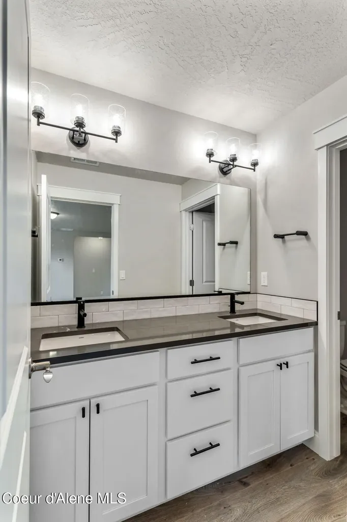 9192 Bedwell Street Rathdrum ID 83858