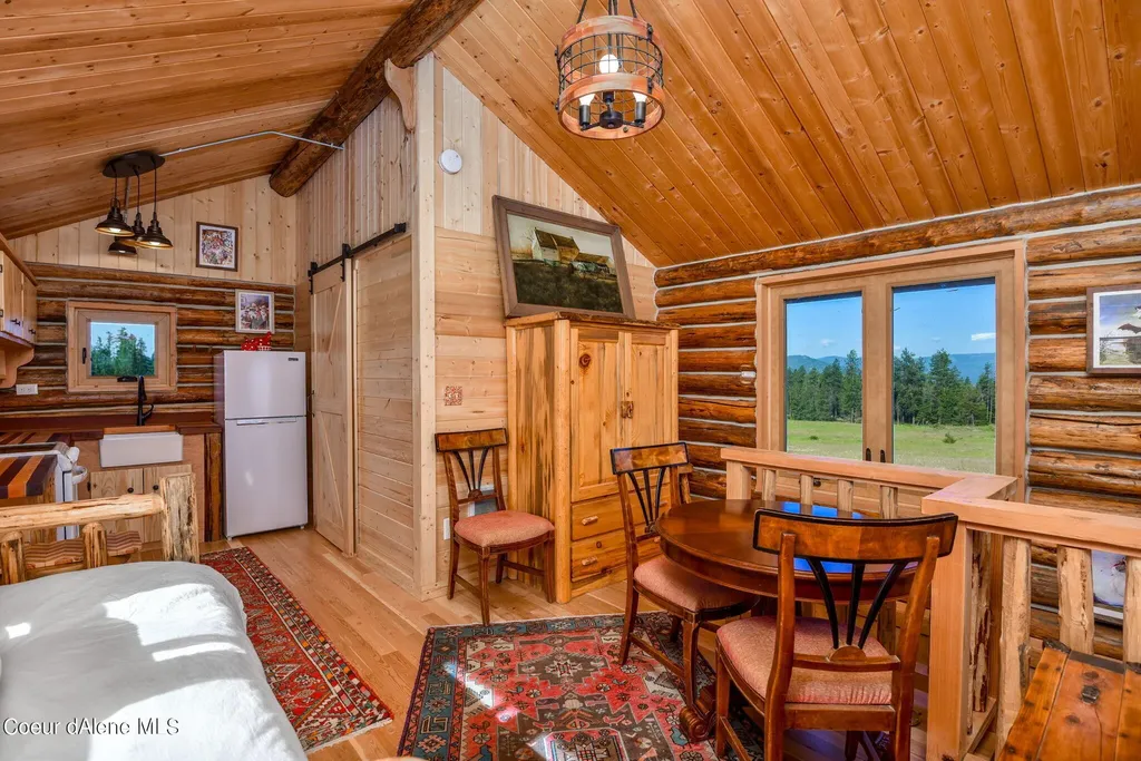 5939 E Burma Road Harrison ID 83833