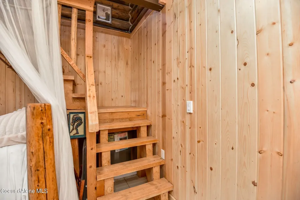 5939 E Burma Road Harrison ID 83833