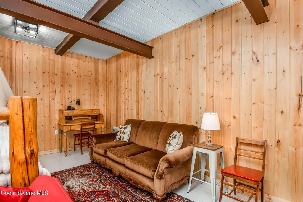 5939 E Burma Road Harrison ID 83833